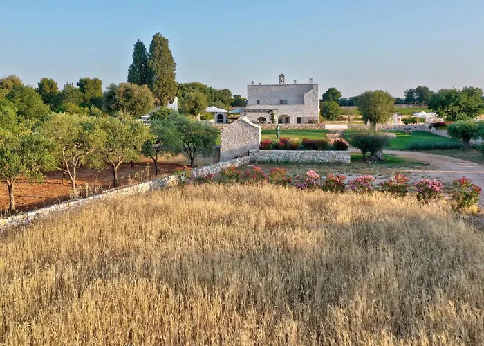 לינה וארוחת בוקר Masseria Saccente 4*
